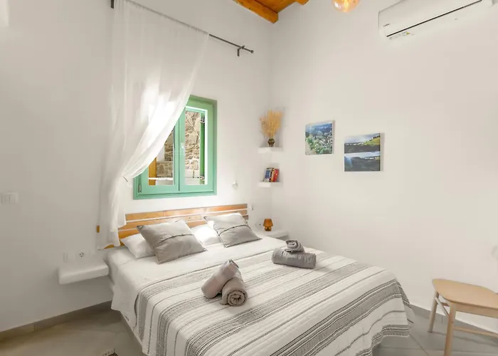 Villa Lefkes View Léfkesz