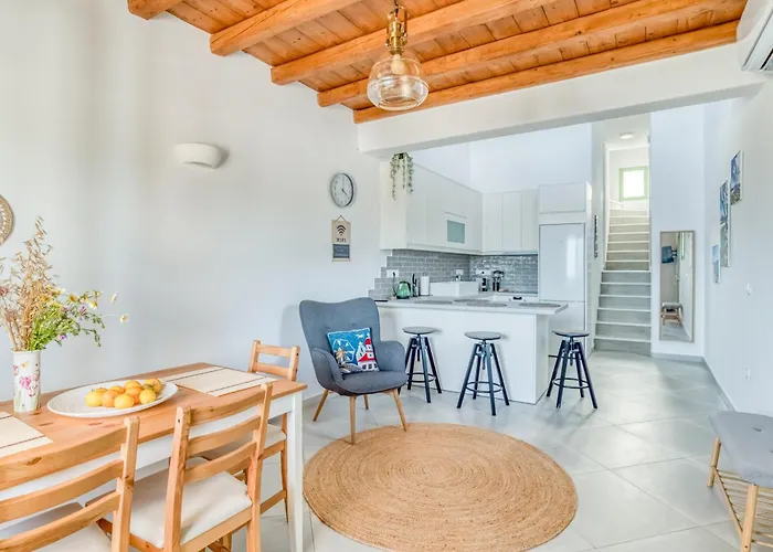 ヴィラ Lefkes View レフケス