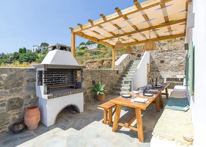 Lefkes View فيلة